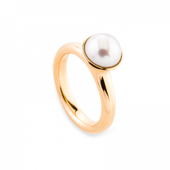 Ring in yellow gold with sweet water pearl