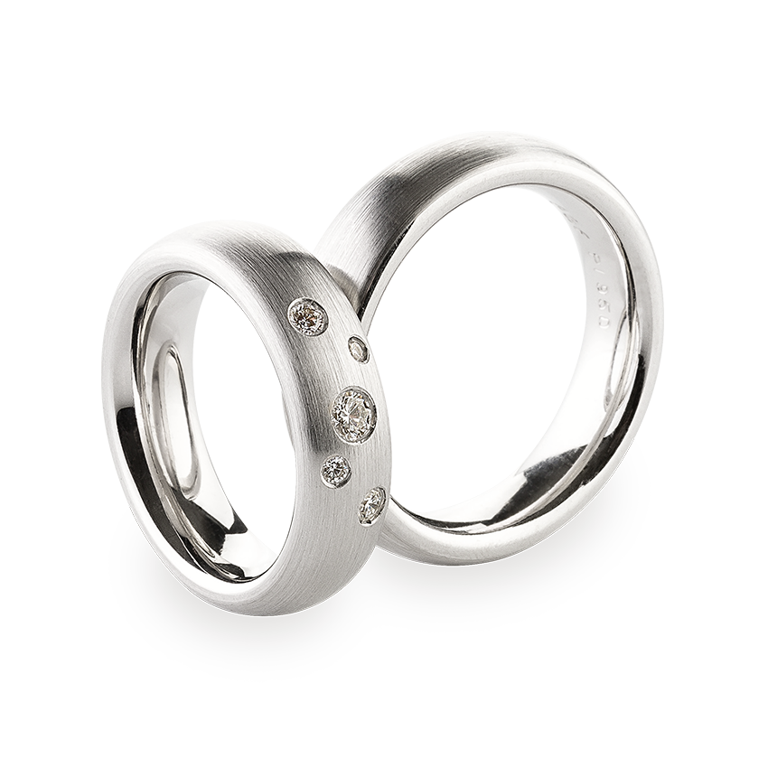 Wedding rings in 950 platinum