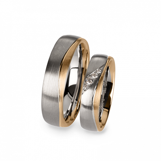 Wedding ring in 18K white and rose gold with brilliant diamonds