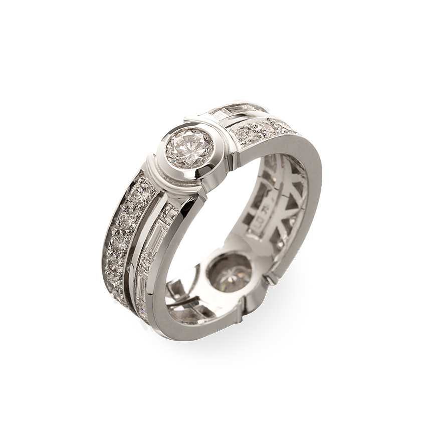 Eternity ring in 18K white gold with brilliant-cut, baguette-cut and carré-cut diamonds